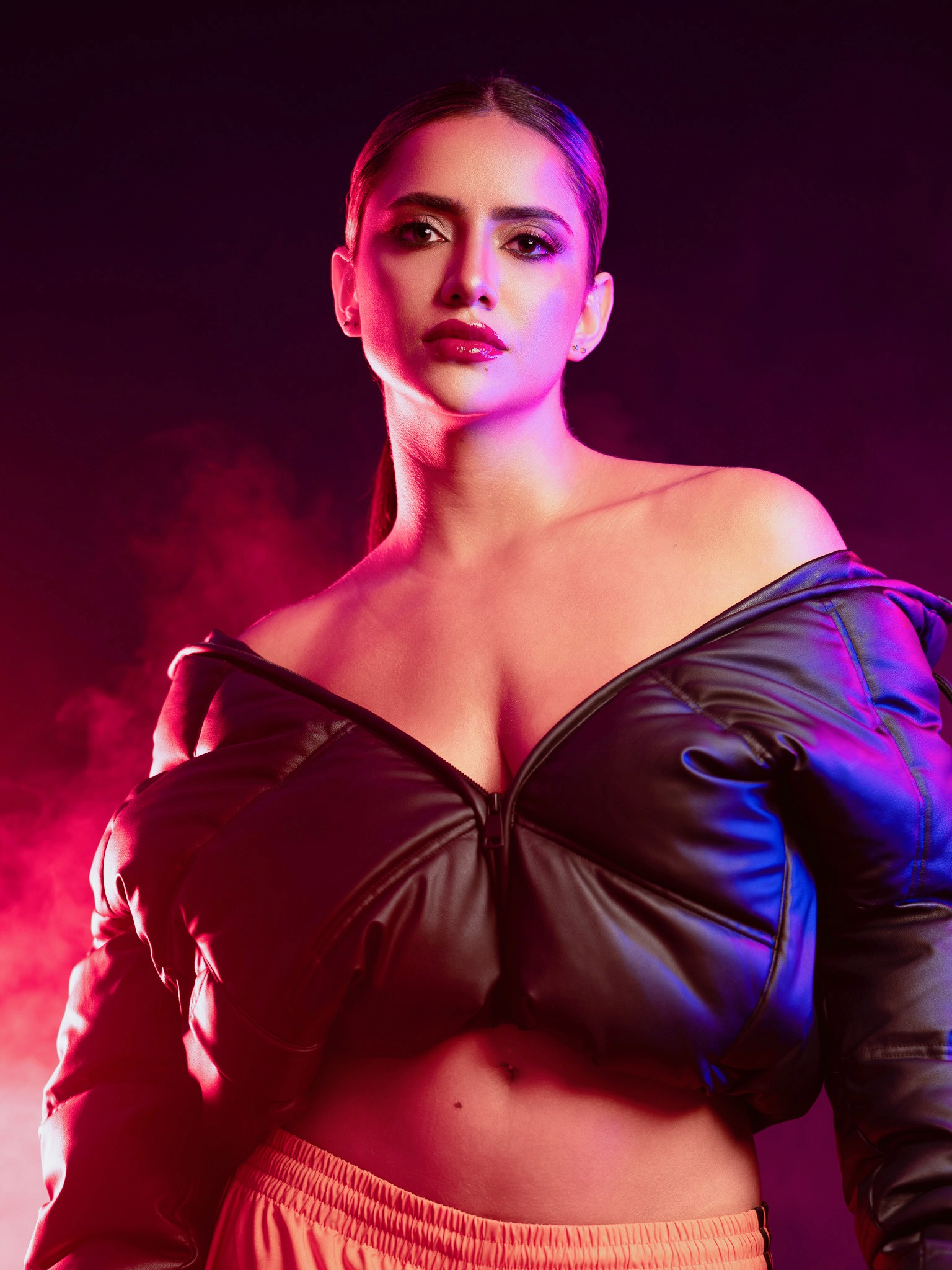 Neon Muse gallery image 6